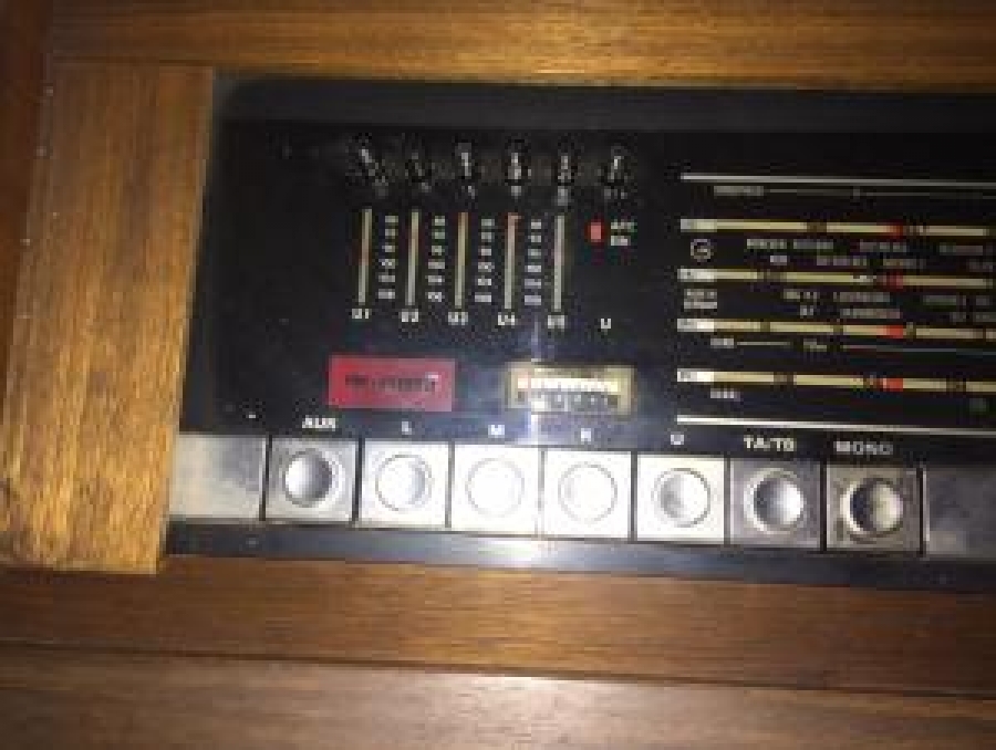 GRUNDIG ROSSINI AUDIOPRISMA 6 STEREO KARBON HOPERLER SİSTEMLİ MÜZİK SETİ RADYO PİKAP 1973 