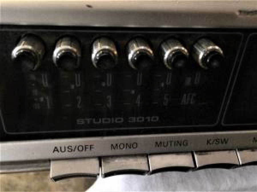 GRUNDIG STUDİO 3010 STEREO DUAL 1225 PİKAP ORJİNAL HÖPÖRLER SİSTEMLİ MÜZİK SETİ RADYO PİKAP TEYP 