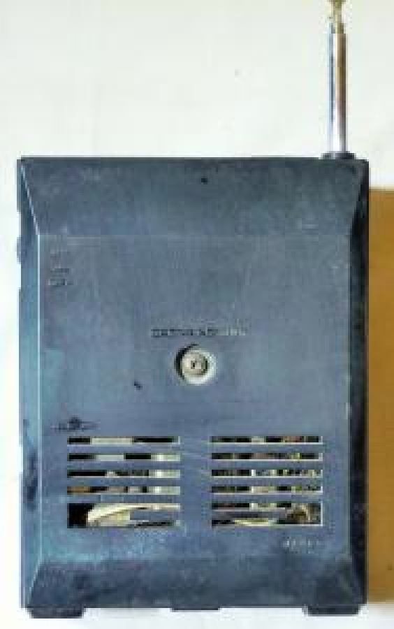 HIGHWAVE 14 TRANSISTOR PORTABLE RADIO FM-1401 MEKANİK TRANSİSTÖRLÜ PİLLİ ÇANTA RADYO 