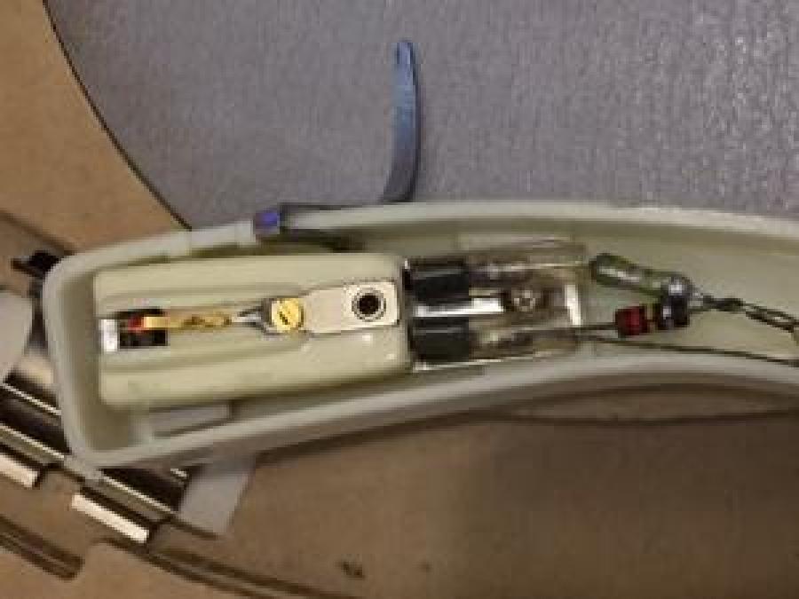 MAKARALI TEYP PİKAP YAPIP PLAK DİNLEME APARAT