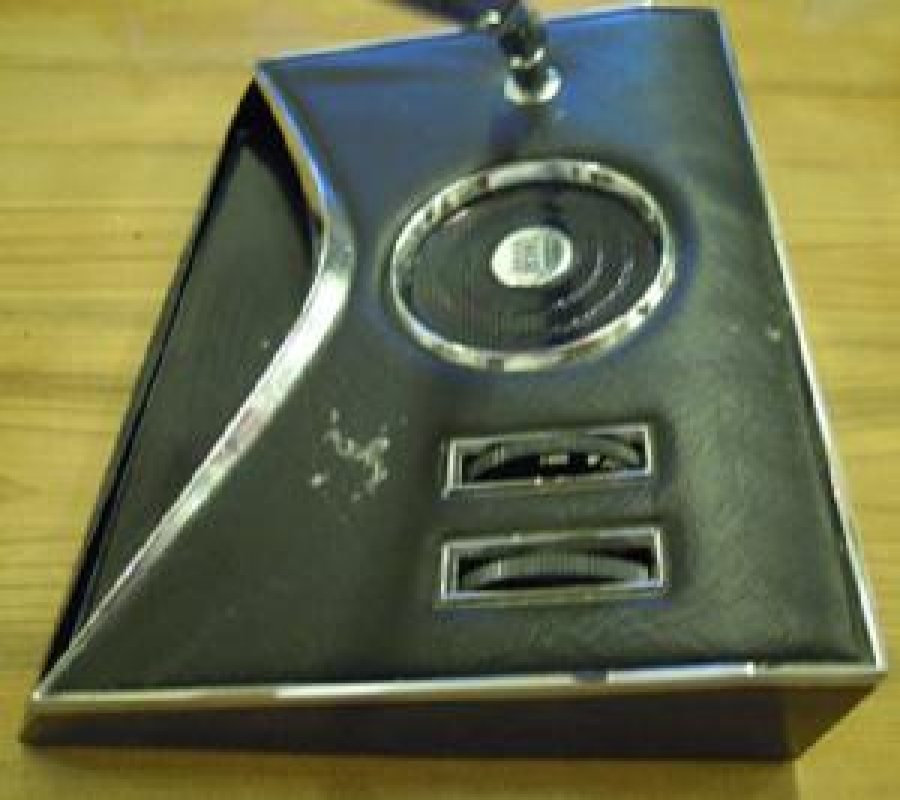 MASA ÜZERİ KALEMLİ RADYO POSS TRADE MARK REG. U.S. PARTT. OFF.ISSUED. 