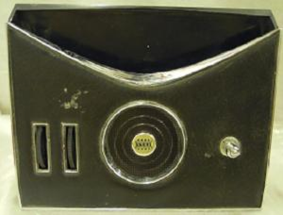 MASA ÜZERİ KALEMLİ RADYO POSS TRADE MARK REG. U.S. PARTT. OFF.ISSUED. 