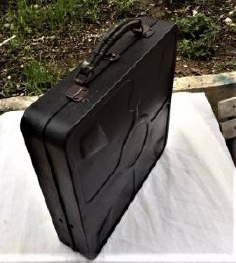 ORJİNAL METAL TAŞ PLAK TAŞIMA CANTASI THE GRAMOPHONE COMPANY LTD REGISTERED TRADE MARK SAHİBİNİN SESİ 