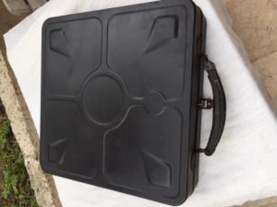 ORJİNAL METAL TAŞ PLAK TAŞIMA CANTASI THE GRAMOPHONE COMPANY LTD REGISTERED TRADE MARK SAHİBİNİN SESİ 