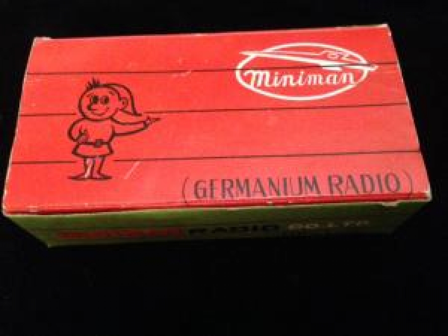 RADYO MİNİMAN GERMANIUM CRYSTAL FUZE TİP PİLSİZ TOPRAK ANTEN YETERLİ JAPON MALI 1960 YILLAR KUTUSUNDA KOLEKSİYON