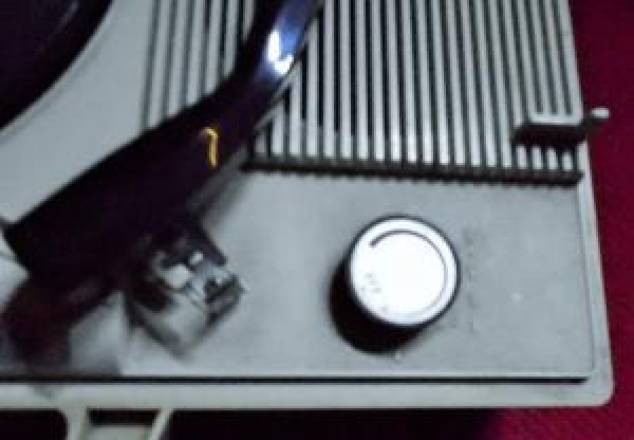 ROMIX PHONOGRAPH MADEL 999 PİKAP CALAR PİLLİ CERYANLI