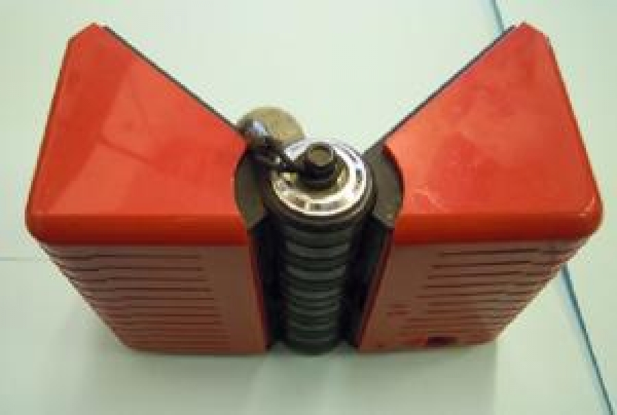 SONY MODEL TR 1818 AM BOX RADYO KÜP ŞEKLİNDE AÇILIR KOLEKSİYON 