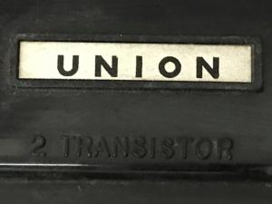 UNION GUN RADYO MODEL TRL-200 KUTUSUNDA PİLLİ RADYO PAT 157052 KOLEKSİYON 