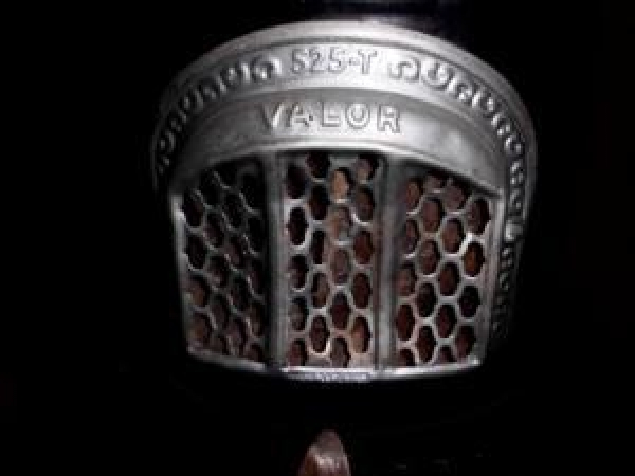 VALOR METAL DIŞI  EMAYE KAPLAMA GAZ YAGLI İLE CALIŞAN TAŞINABİLİR BORUSUZ SOBA SADECE GÖRSEL OLARAK KULLANILIR ISITMA YAPMAZ