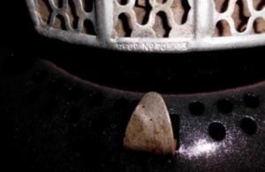 VALOR METAL DIŞI  EMAYE KAPLAMA GAZ YAGLI İLE CALIŞAN TAŞINABİLİR BORUSUZ SOBA SADECE GÖRSEL OLARAK KULLANILIR ISITMA YAPMAZ