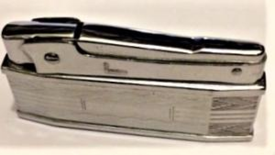 ALARKO YAZILI BENZİNLİ TAŞLI KUTUSUNDA PENGUIN ÇAKMAK  