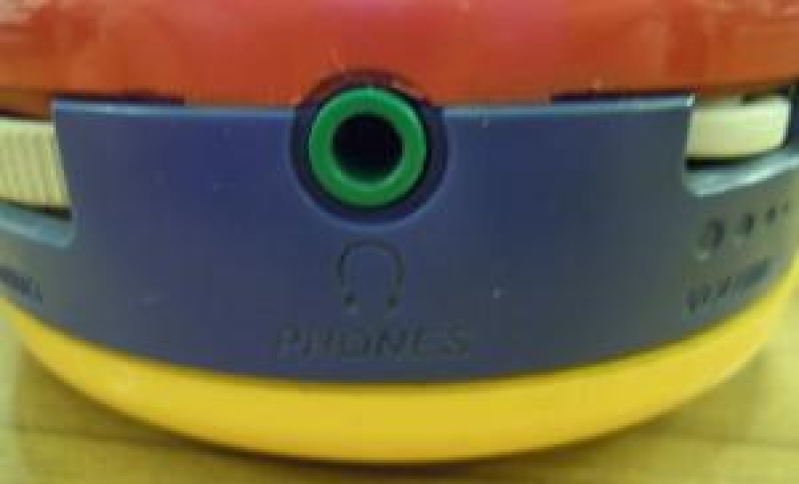 SONY WM - F3010 SONY AUTOMATIC VOLUME LIMITER SYSTEM RADIO CASSETTE PLAYER 