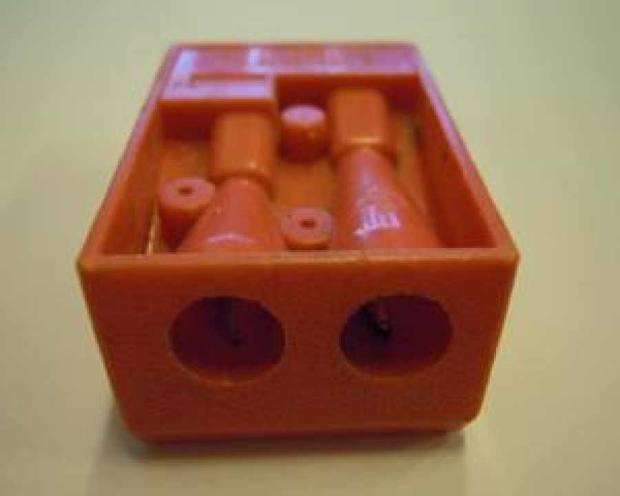 2 FARKLI BOY YAPABİLEN PLASTİK KALEMTIRAŞ MAKİNA 