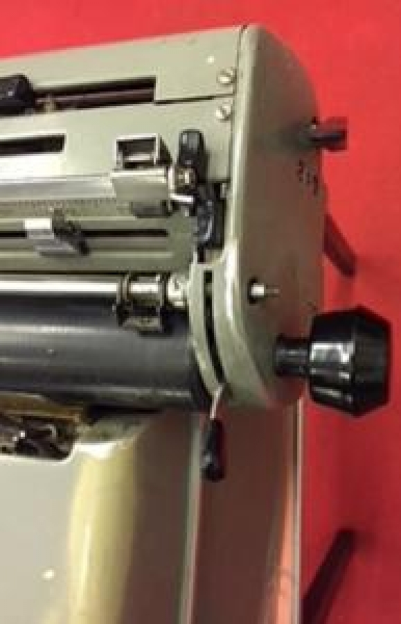 ALMAN MEKANİK METAL DAKTİLO F KLAVYE SORUNSUZ FAAL 