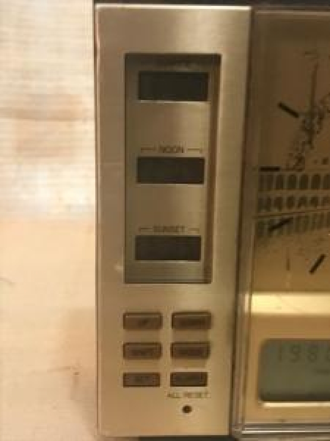 BEŞ VAKİT EZANLI UYARMALI SESLİ NAMAZ SAATİ DÜNYA SAAT KIBLE GÖSTERGELİ 