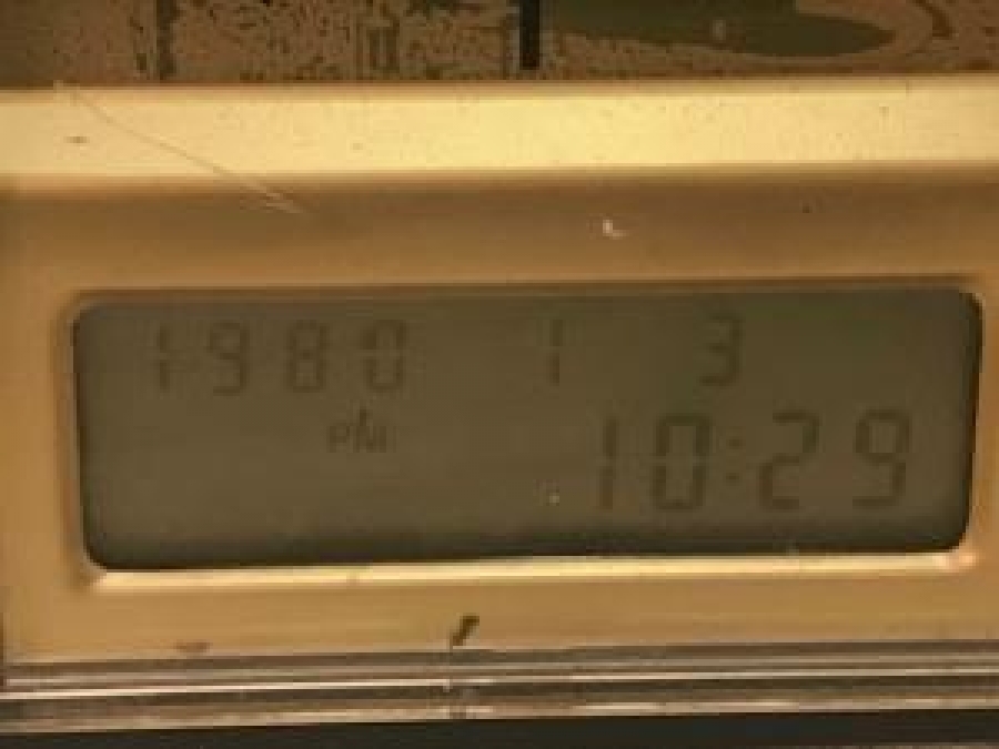 BEŞ VAKİT EZANLI UYARMALI SESLİ NAMAZ SAATİ DÜNYA SAAT KIBLE GÖSTERGELİ 