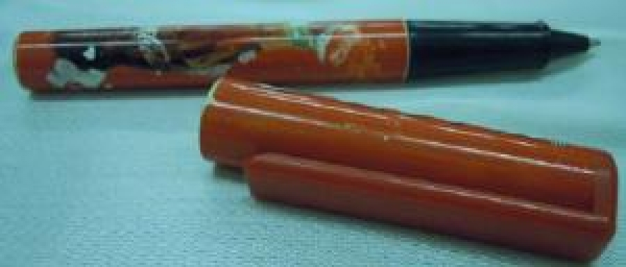 COCA COLA REKLAMLI KALEM BOYU 13 CM  DAN İBARETDİR