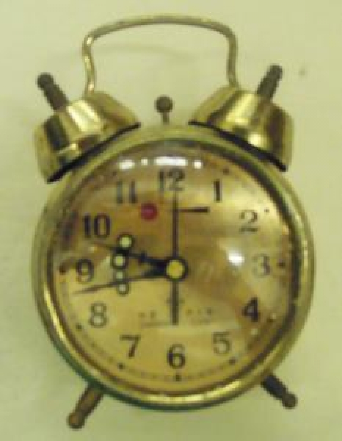 MASA ÜSTÜ MEKANİK KURMALI ÇİFT ZİL ALARMLI MASA SAAT 