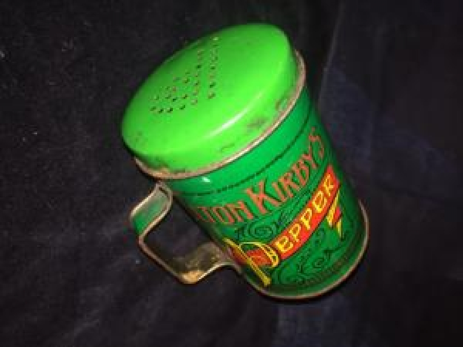 TENEKE KAPAKLI KARABİBER KABI ELTON KIRPYS PEPPER 