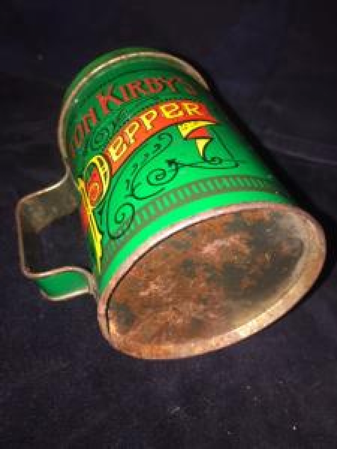 TENEKE KAPAKLI KARABİBER KABI ELTON KIRPYS PEPPER 