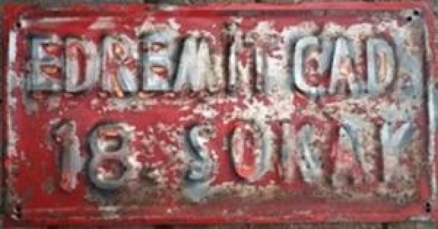 1970 TENEKE SOKAK TABELASI EDREMİT CAD 18 SOKAK KIRMIZI 