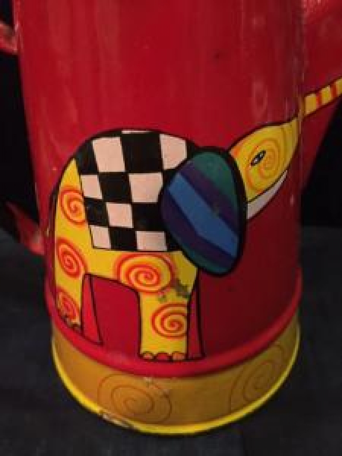 ÜZERİ MOTİFLİ EMAYE UZUN TİP KAPAKLI ÇAYDANLIK 