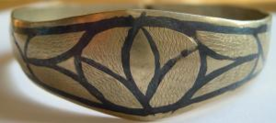 ANTİKA SAVATLI YADİGAR DÜŞÜK AYAR GÜMÜŞ BİLEKLİK 