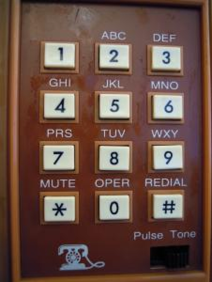 HOT DOG PHONE SANDOVİC ARASI SOSİS ŞEKLİNDE TELEFON HD-8003