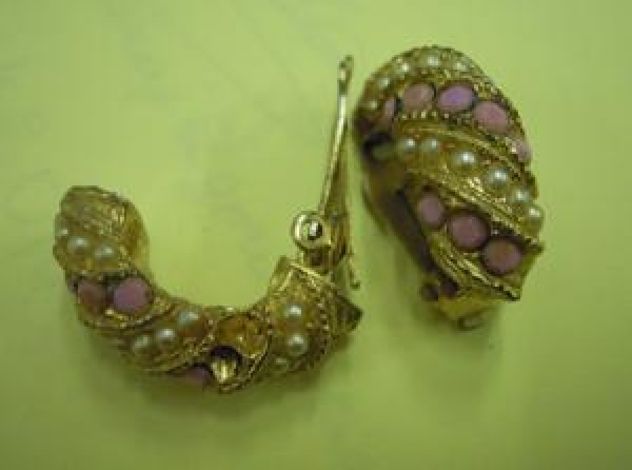 İNCİ VE TAŞLARLA DİZİLİ KÜPE