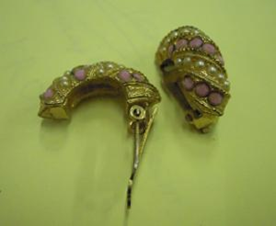 İNCİ VE TAŞLARLA DİZİLİ KÜPE