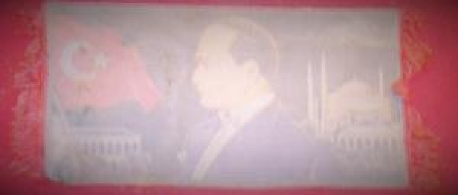 MUSTAFA KEMAL ATATÜRKÜN RESMİ İŞLENMİŞ DUVAR HALI FLOŞ DOKUMA 