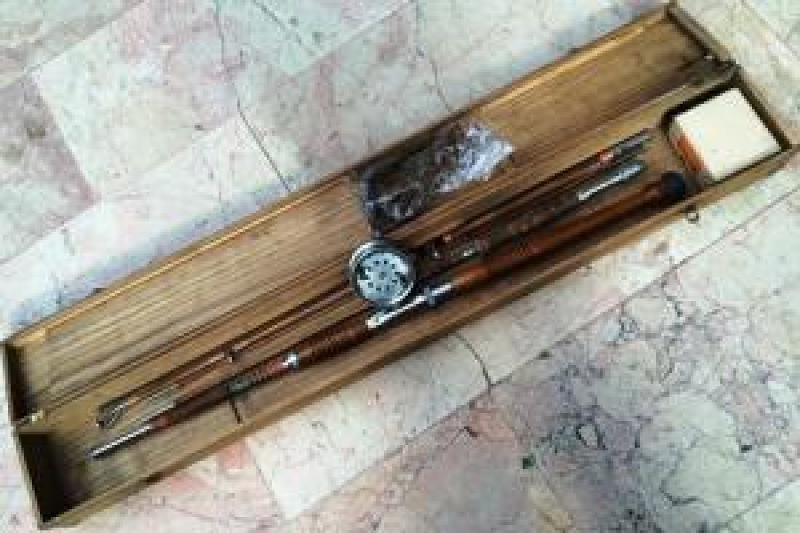 OLTA TAKIMI DURGUN SU İÇİN JAPON MALI KENDİ AHŞAP KUTUSUNDA 2 FARKLI KAMIŞ DEĞİŞİK AMAÇLAR İÇİN 