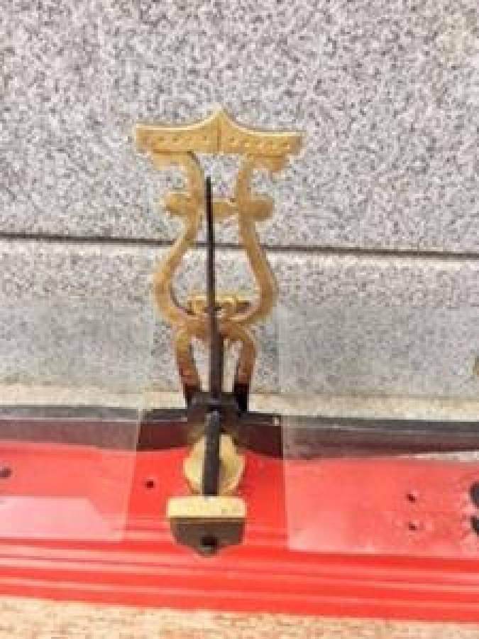 1920 OSMANLI ŞEKERCİ HELVACI DÖKÜM METAL PİRİNC KESME CAM KEFELİ OTURAK TERAZİ 