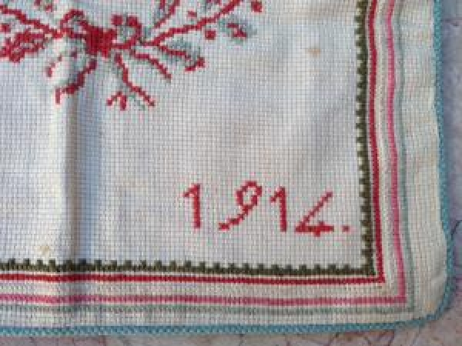 ÇOCUK İÇİN ÖZEL YAPILMIŞ SECCADE 1914 YAZILI 