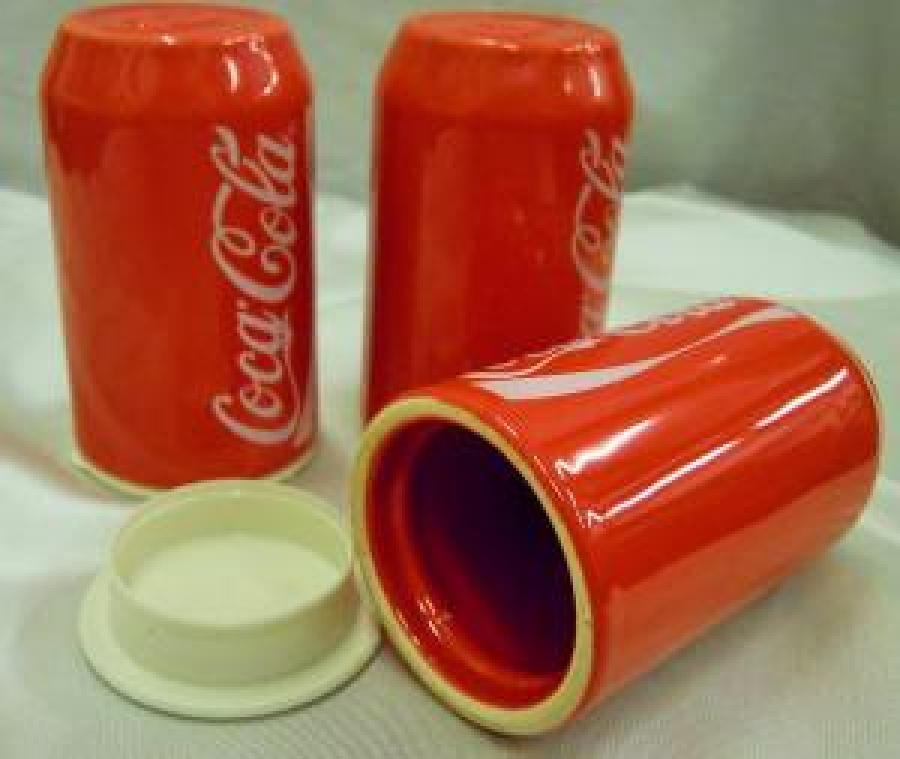 COCA COLA 3 ADET KIRMIZI SERAMİK BAHARAT TAKIMI 