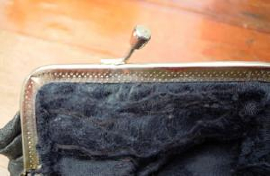 KÜÇÜK BOZUK PARA EL ÇANTA