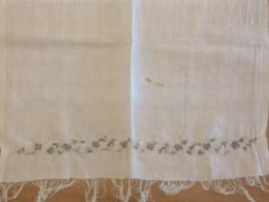 OSMANLI SAÇAKLI YAĞLIK BEYAZ TEL KIRMA İŞÇİLİKLİ YORGUN 54 X 105 ÖLÇÜLERDE 