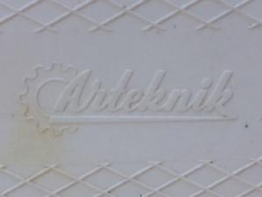 ARTEKNİK KUTULU BUZ KUTUSU KAPAKLI TERMOS METAL BUZLUK 30 LİTRELİK 