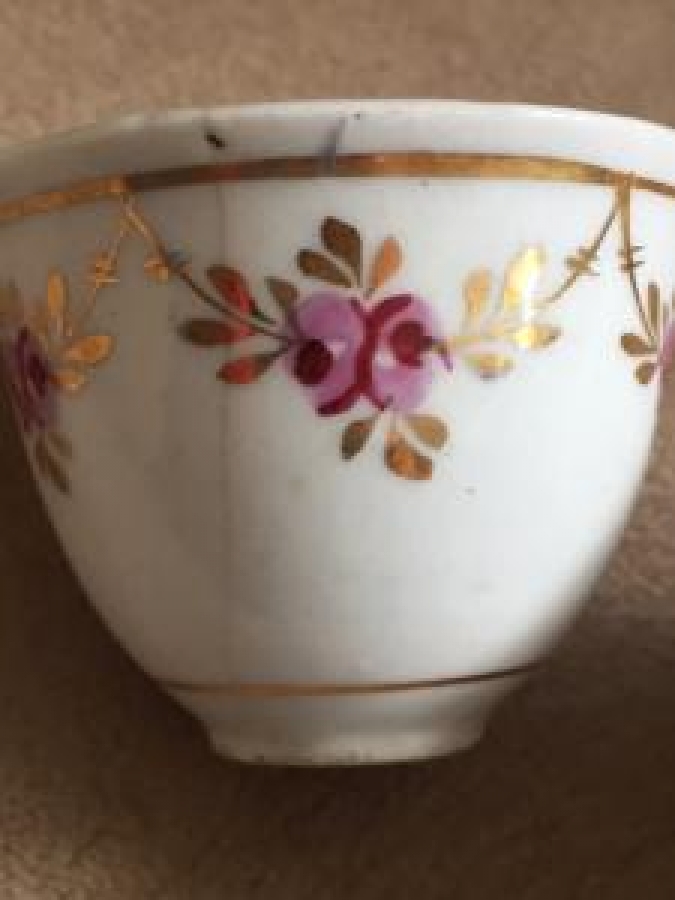 KUZNOTSOV ZARF FİNCANI PORSELEN OSMANLIYA YAPILMIŞTIR