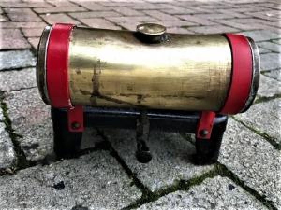 1950 ALMAN MEVA PRAGUS 777/2 CLASSİC CAMP OİL GAZ OCAGI METAL GÖVDE SARI PİRİNC DEPO İSPİRTO OCAGI SORUNSUZ EKSİKSİZ KOLEKSİYON PARCASI