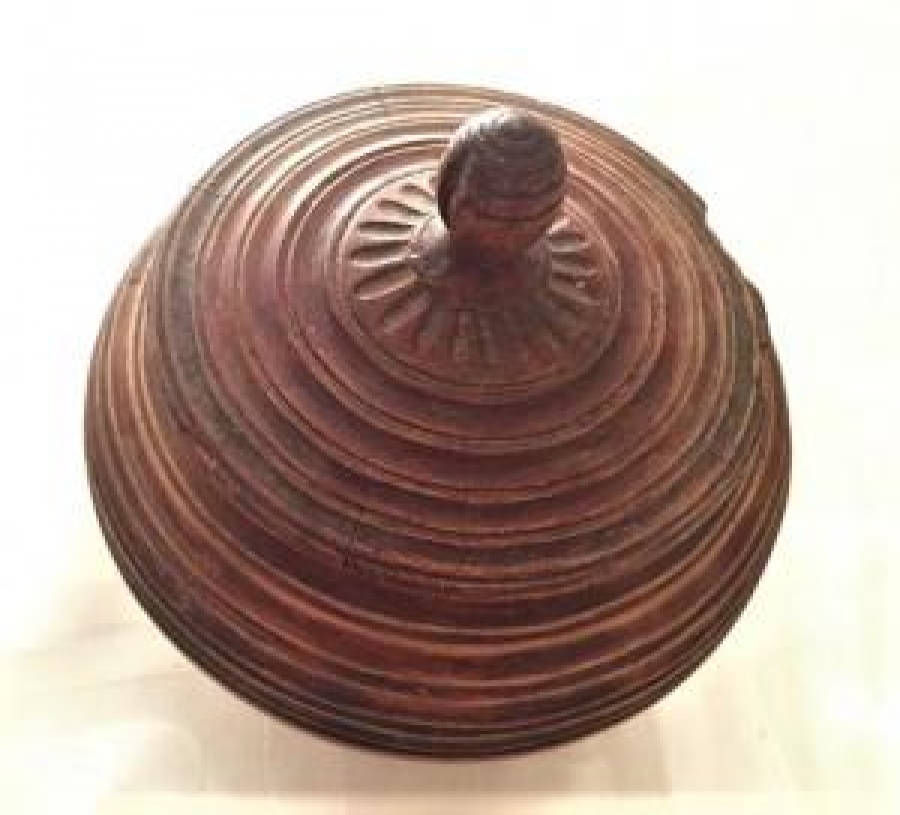 TEKKE İŞİ AHŞAP KAPAKLI EL YAPIM ŞEKERLİK 