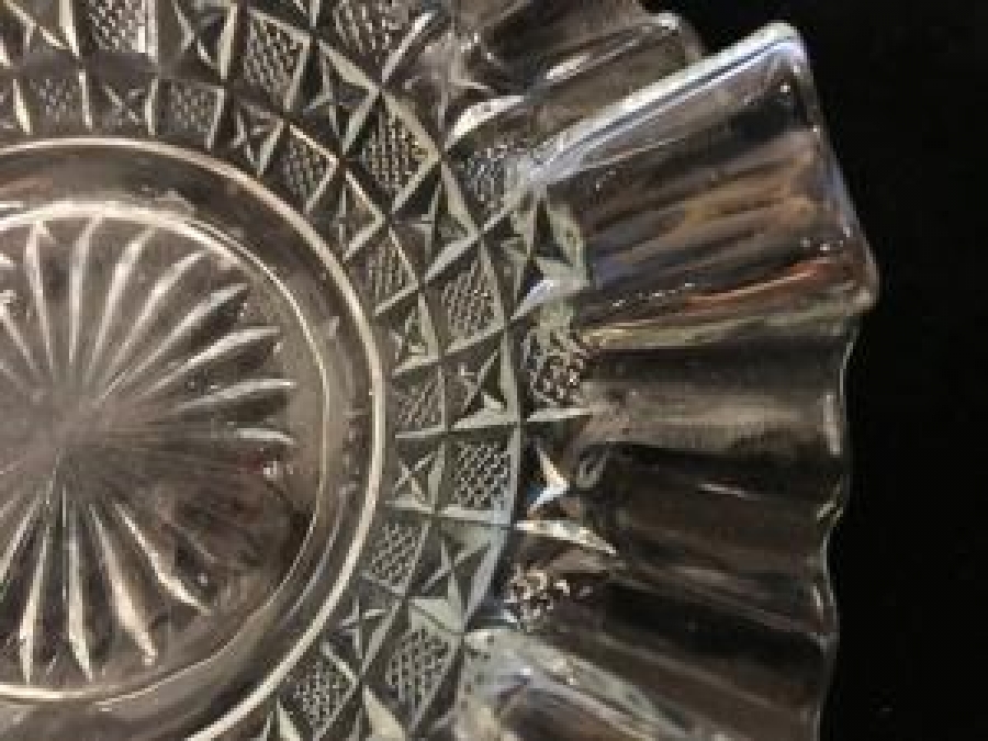 BEYAZ BİLLÜR CAM MARUL DESENLİ LOKUMLUK