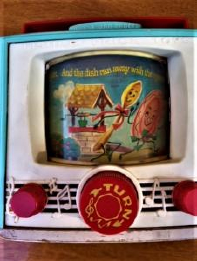 FİSHER PRICE TOYS PEEK A BOO SCREEN MÜZİKLİ HAREKETLİ KURMALI TOMİ TOYS TELEVİZYON UYKU OYUNCAK 