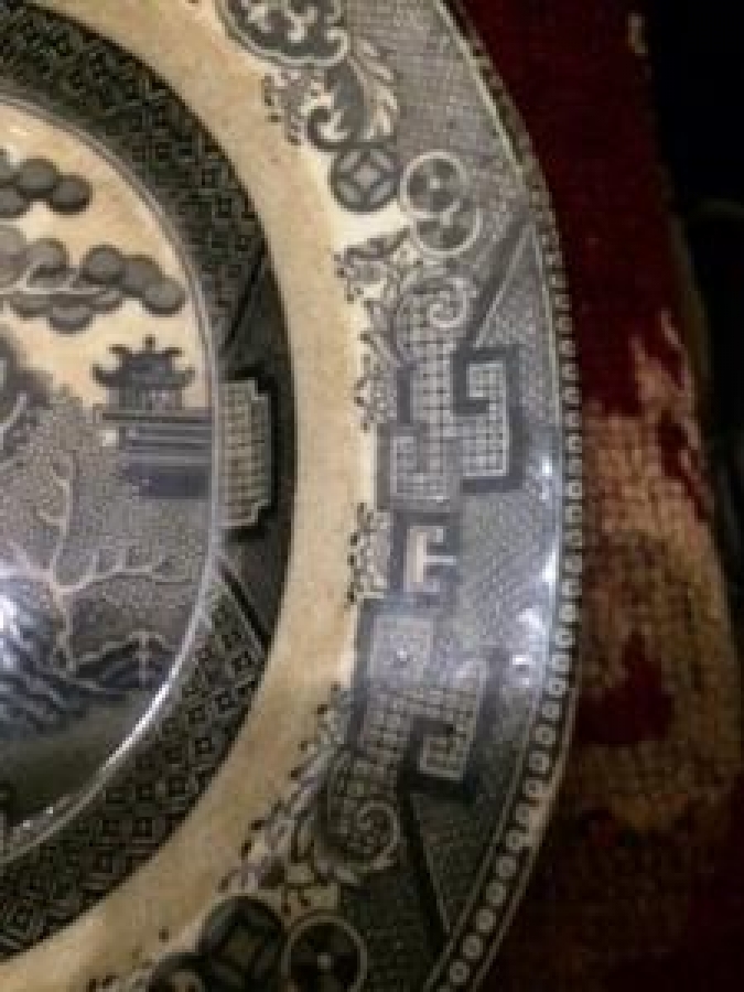 MAVİ BEYAZ TONLARDA PORSELEN SALKIM SÖĞÜT ET TABAK 1800 YILLAR CİN HANEDAN 