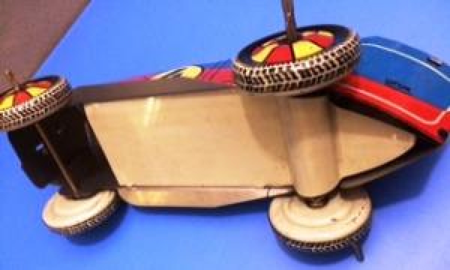 1960 YERLİ ÜRETİM UFUK TENEKE KURMALI YARIŞ ARABASI OYUNCAK TÜRK MALI 