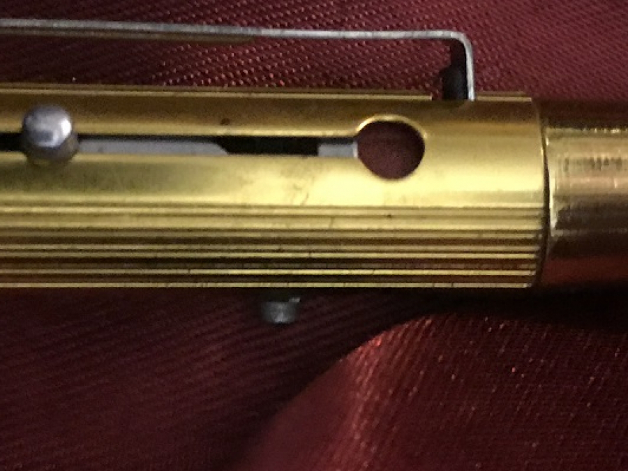 4 DEĞİŞİK RENKTE OTOMATİK TÜKENMEZ KALEM