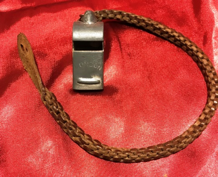 LONDON ALPAKA MANTARLI POLİS DÜDÜGÜ 