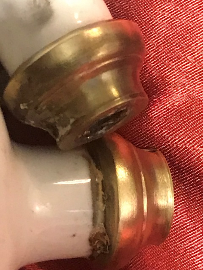 OSMANLI BEYAZ PORSELEN KARŞILIKLI TAKIM  KAPI TOKMAGI