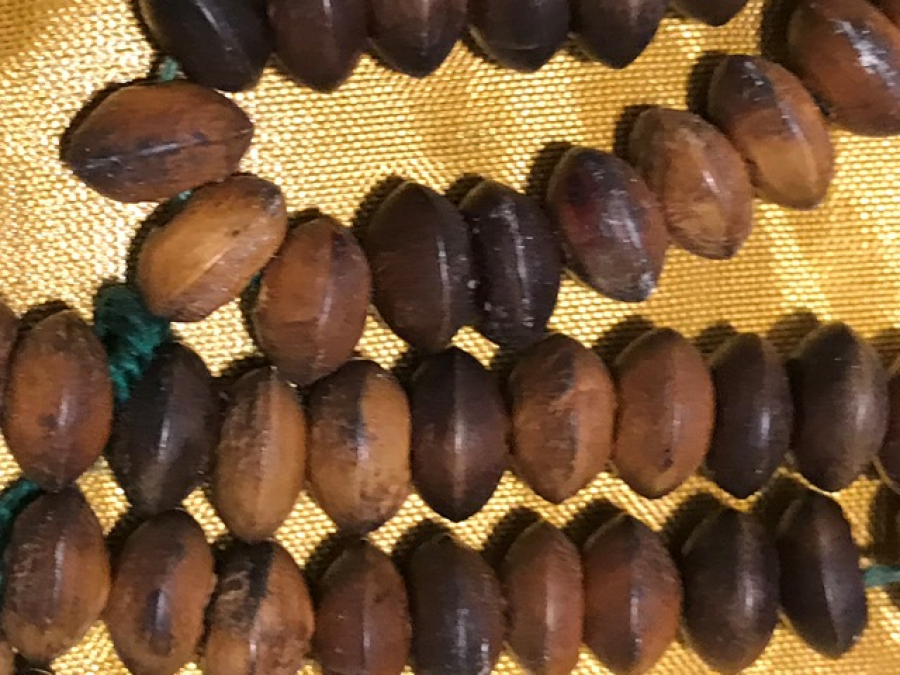 OSMANLI TEKKE İŞİ EL TORNASINDA CEKİLMİŞ 99 LÜK AHŞAP TARİKAT SIRALI DURAKLI YEŞİL PÜSKÜLLÜ TESBİH