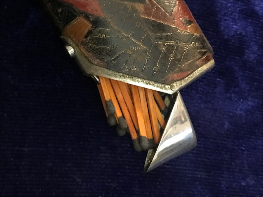 ALMAN 1. DÜNYA SAVAŞ DÖNEMİ  D.R.G.M KAPAKLI METAL KİBRİTLİK 